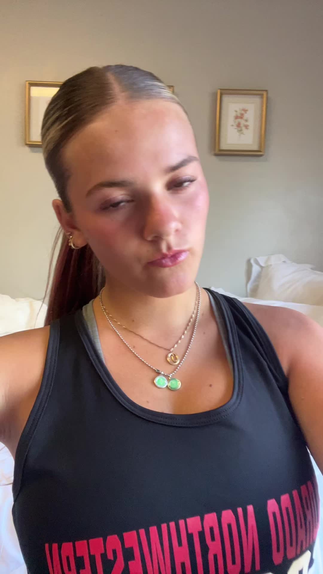 @notavawong