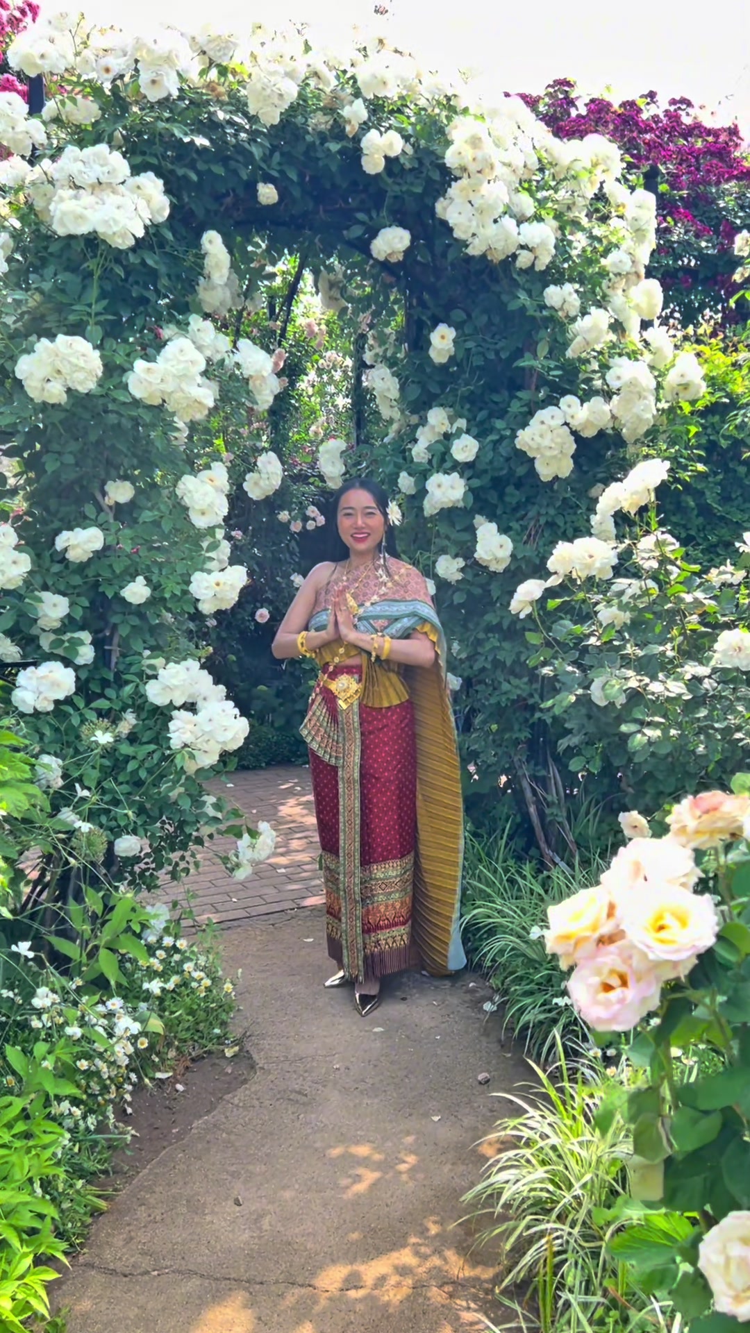 @ฝ้ายที่ปลูกกุหลาบโคตรเยอะ
