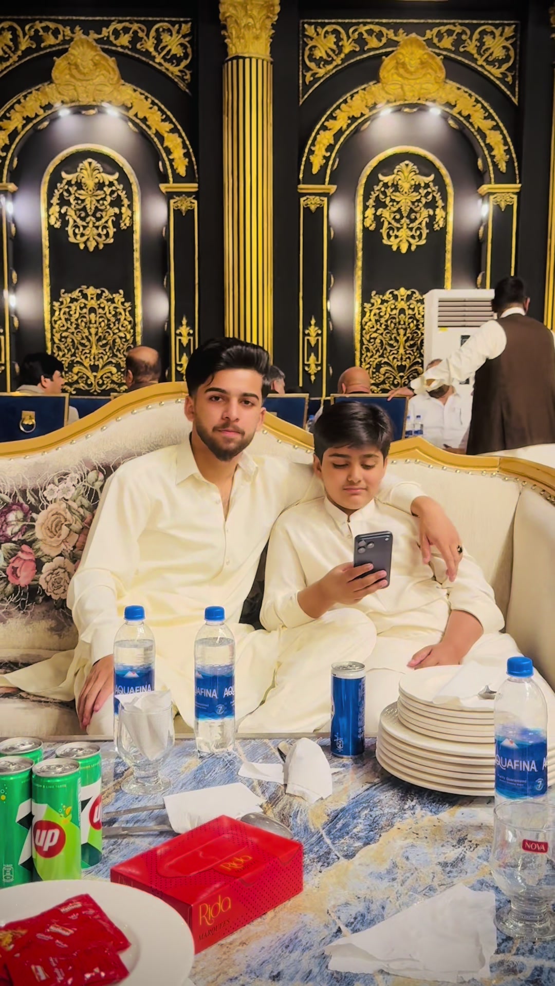 @ہادی  بٹ 🦁