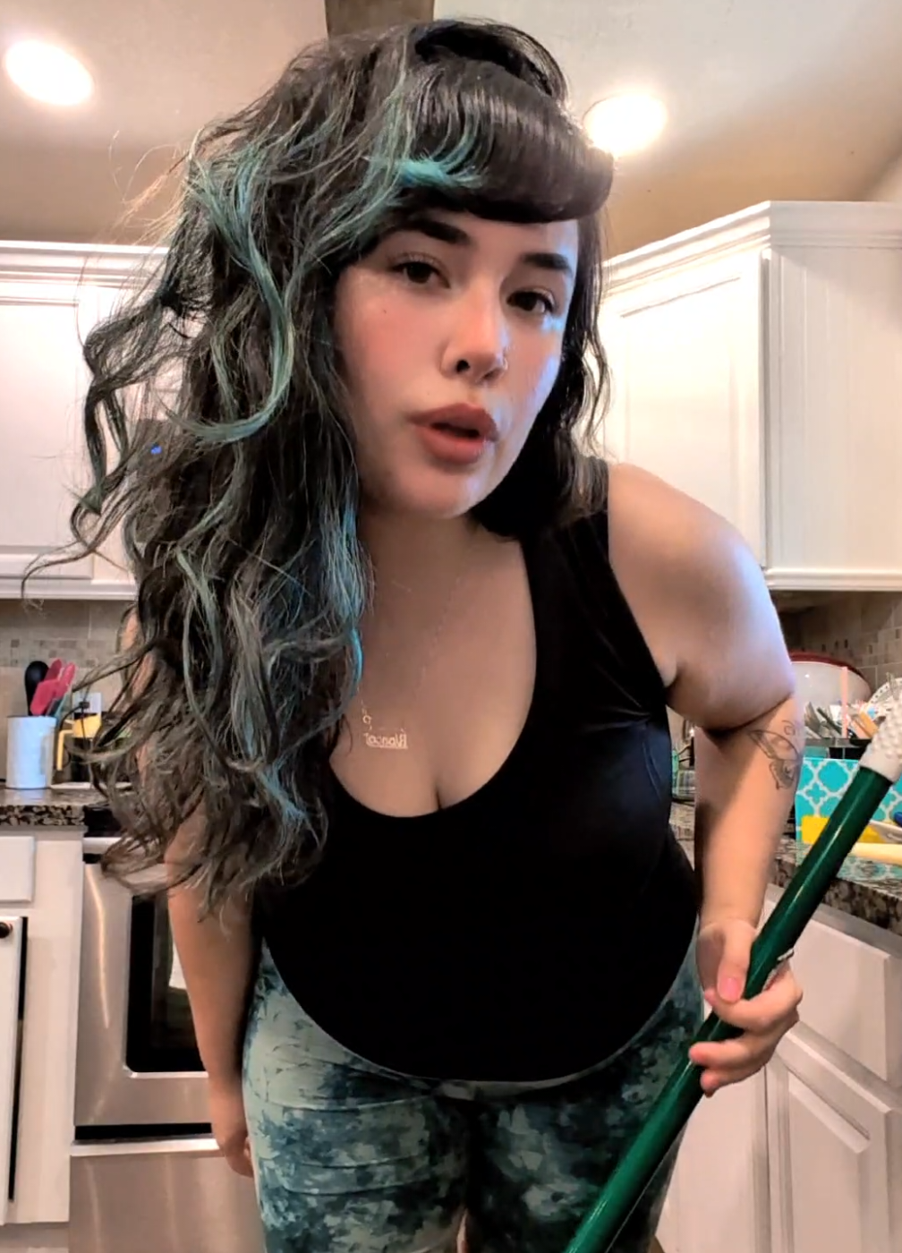 @mina volo | alt mom | az