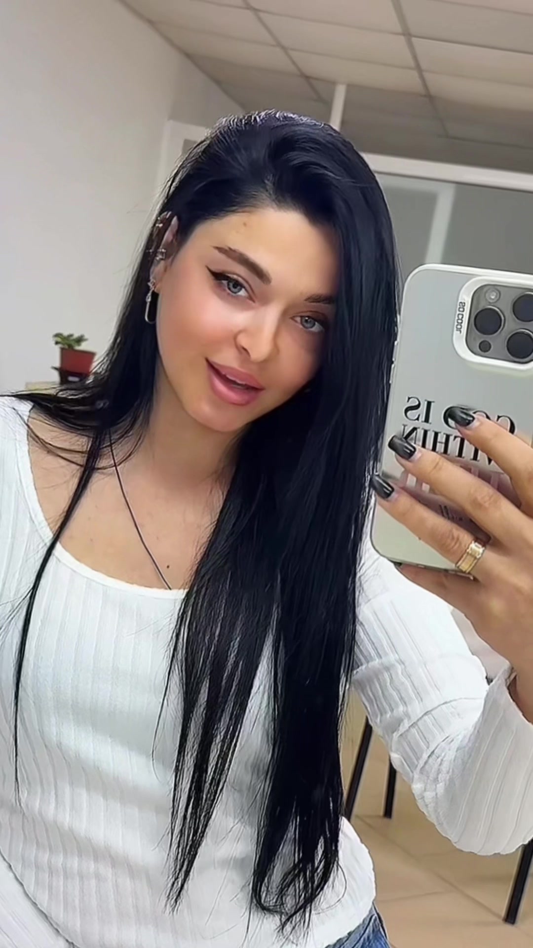 @Malyavinairina