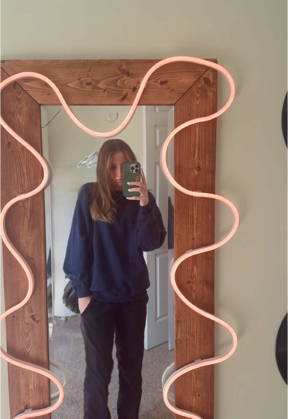 @Ella🧿
