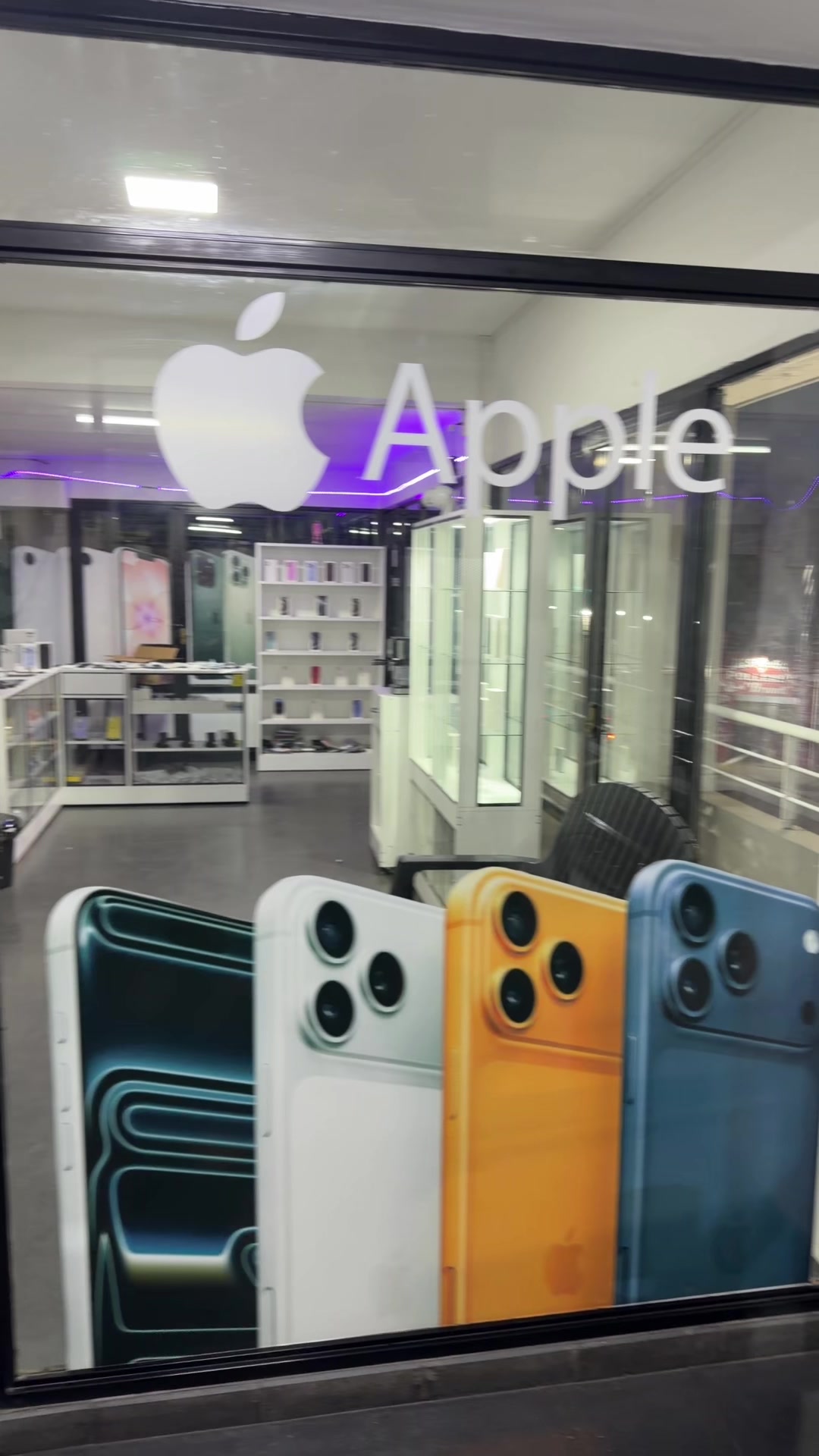@appleperico
