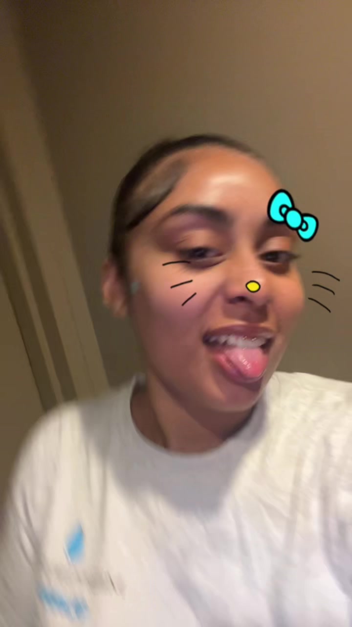 @shaniahworldd