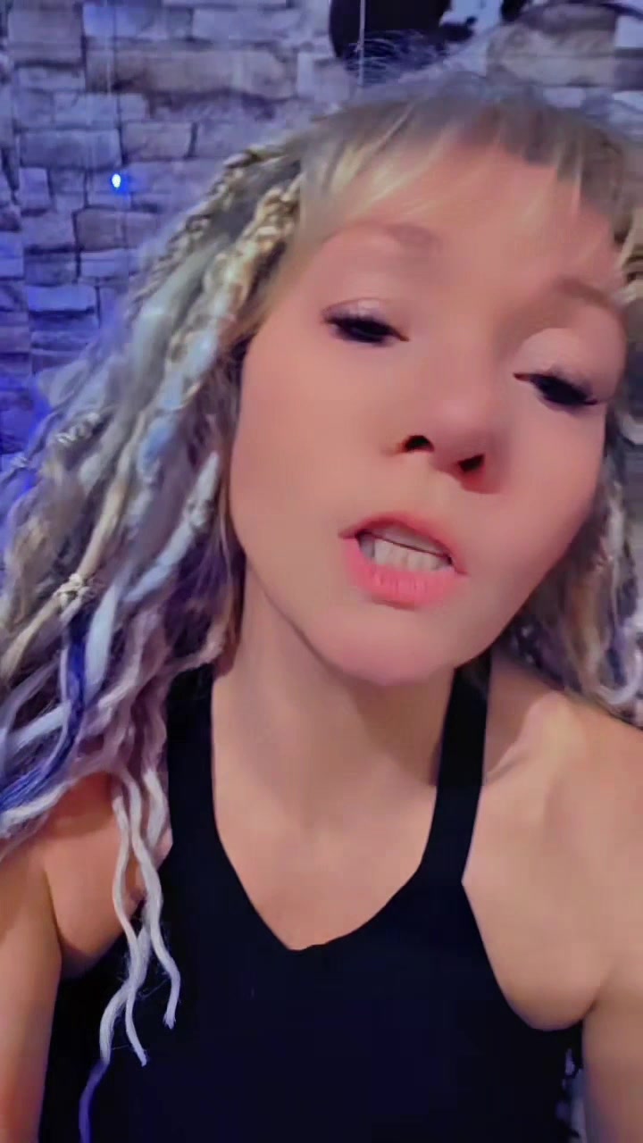 @𝕮𝖍𝖗𝖎𝖘𝖙𝖎𝖓𝖆