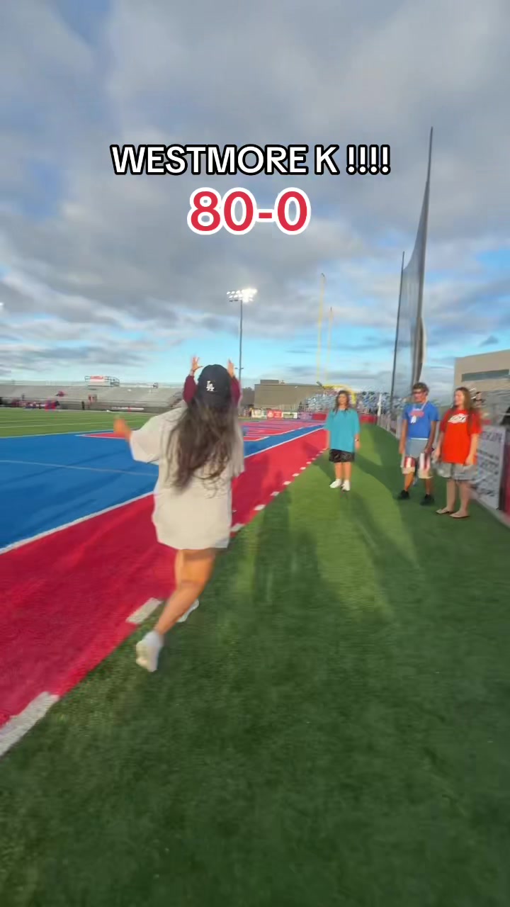 @Meekas dances