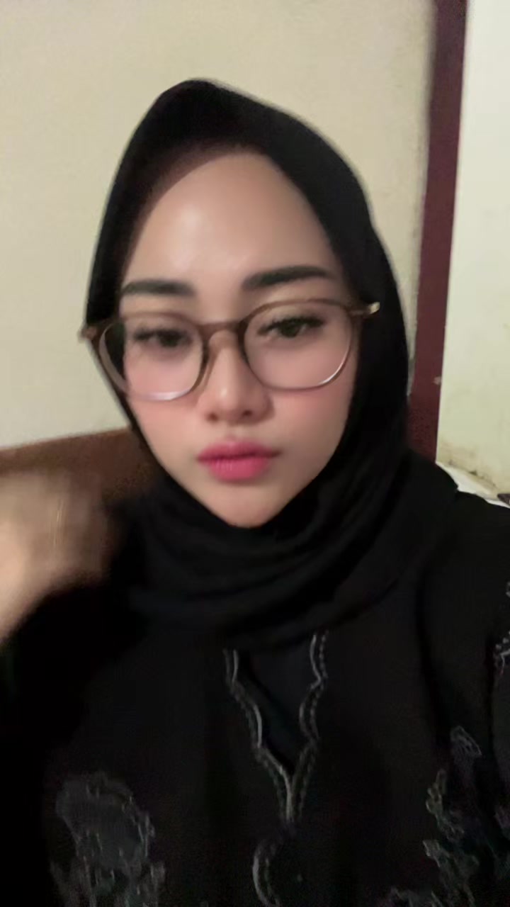 @Eva