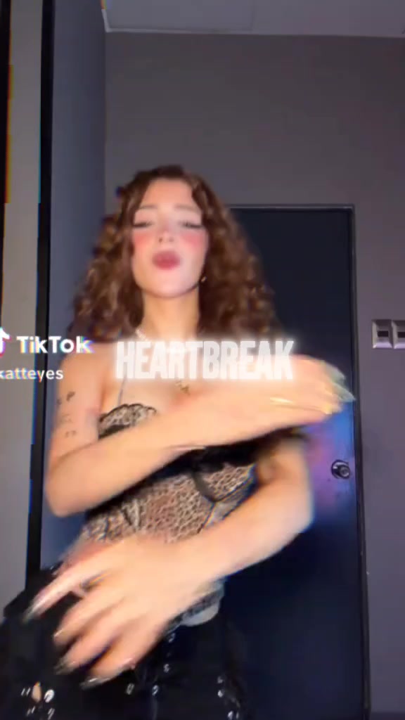 @𝐟𝐚𝐧 𝐝𝐞 𝐤𝐚𝐭𝐞𝐥𝐥𝐞𝐬🩷