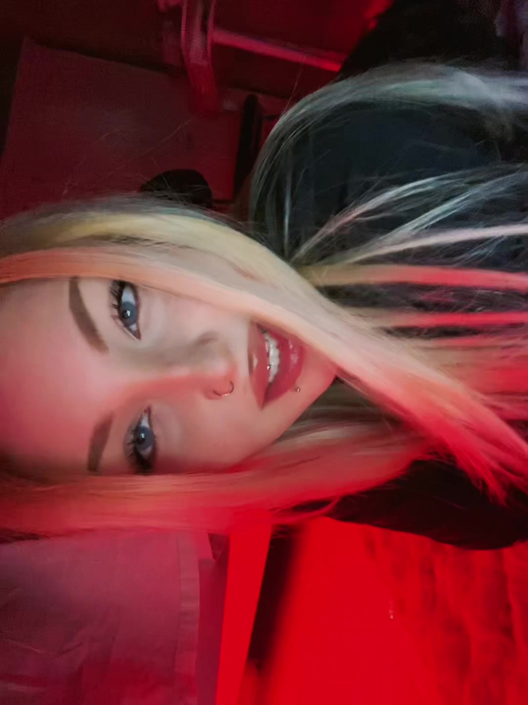 @Elaaaa