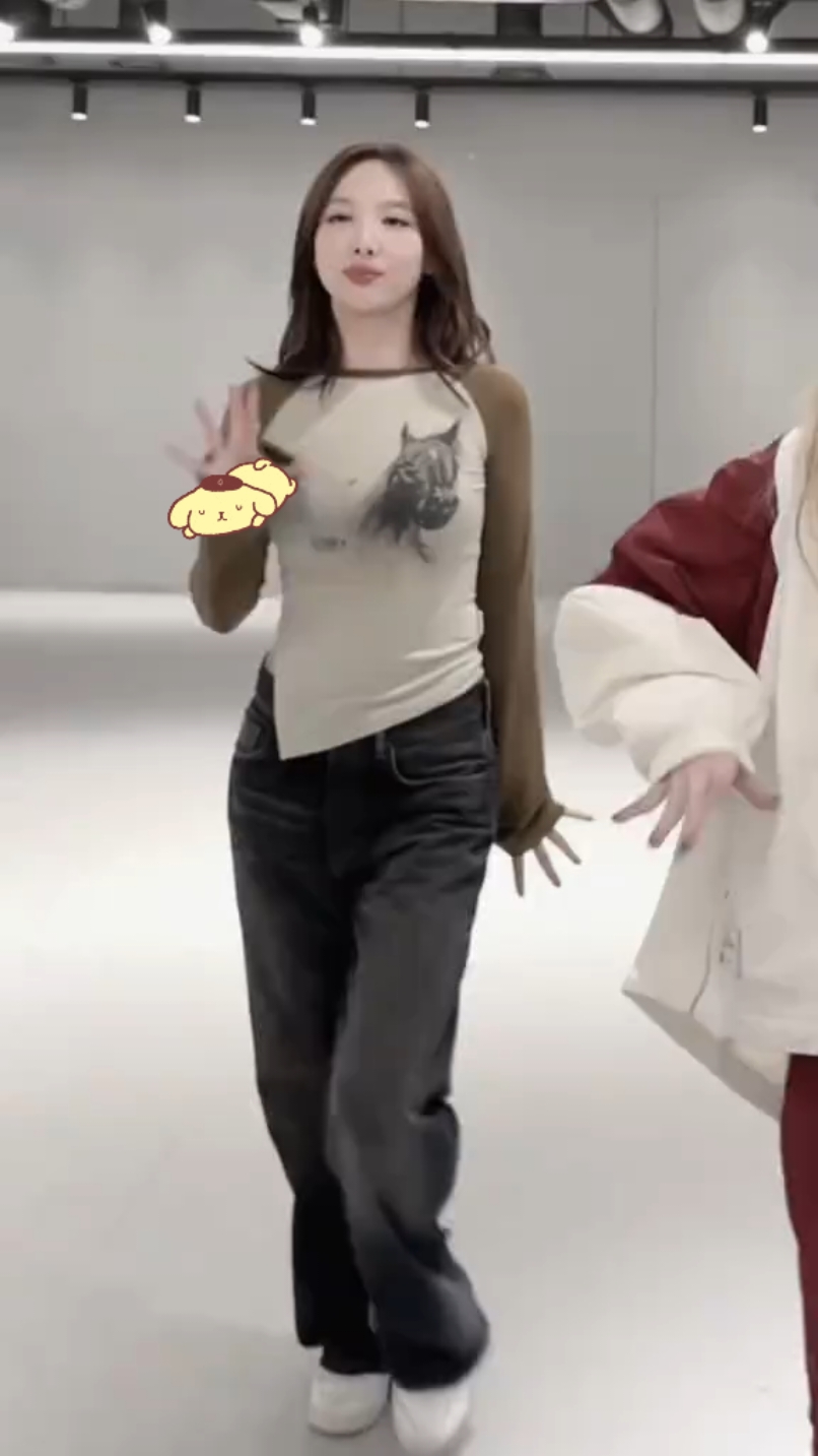 @𐙚ImNayeon!!🧁🍪