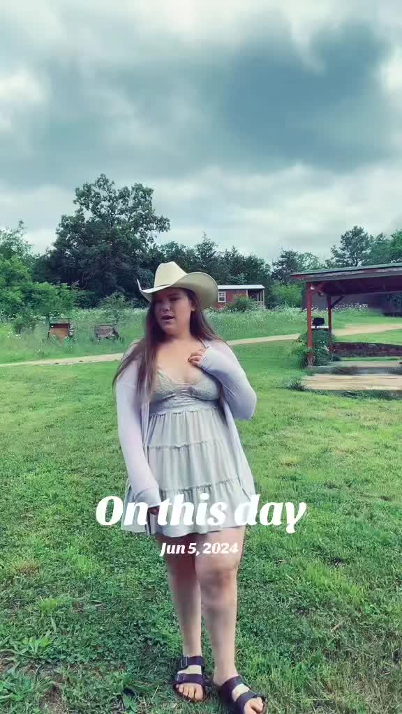@Ms.moonshine232