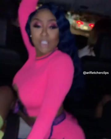 @lifeofari