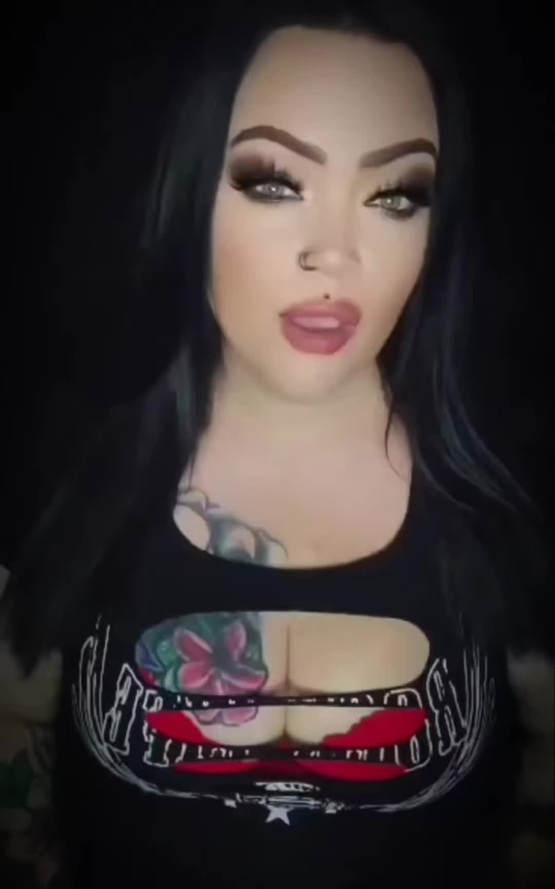 @𝓣𝓪𝓽𝓽𝔂𝓭_𝓢𝓷𝔀𝓑𝓷𝔂
