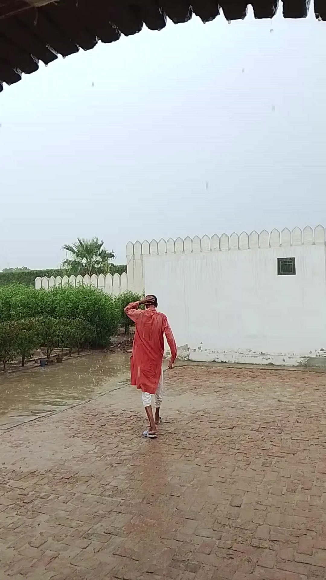 @m Khalid Abbas
