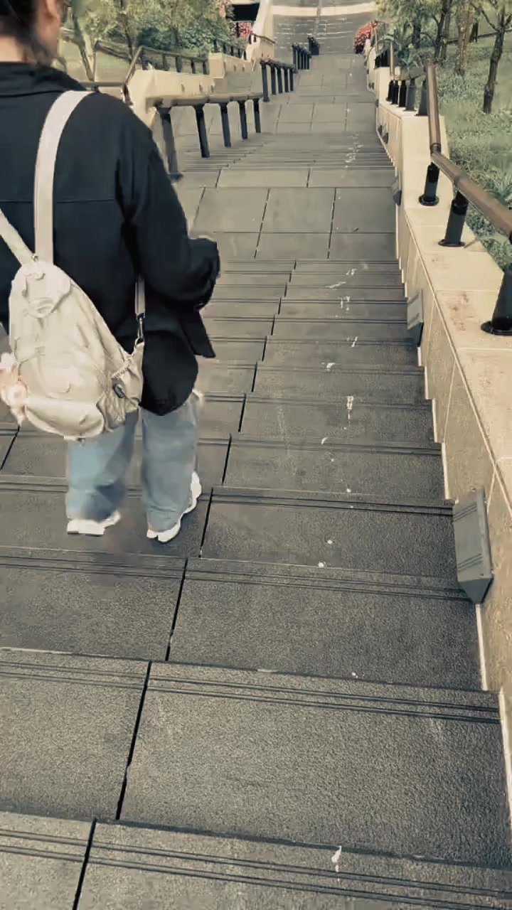 @DHEALOVA 💕