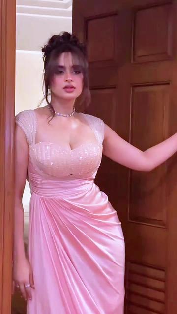 @Bollywood Buzz Official