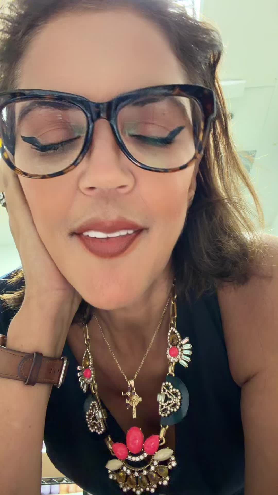 @Demi