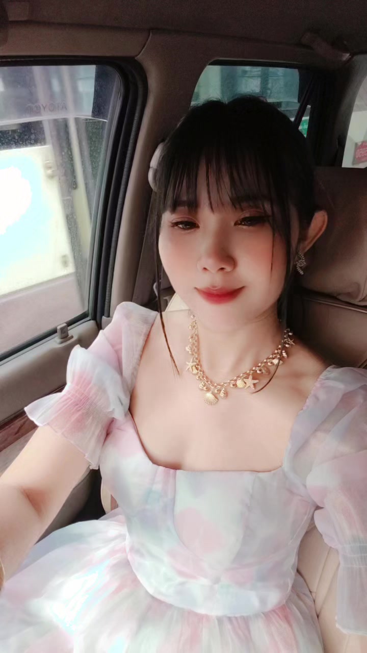 @Hnin Htet Aung