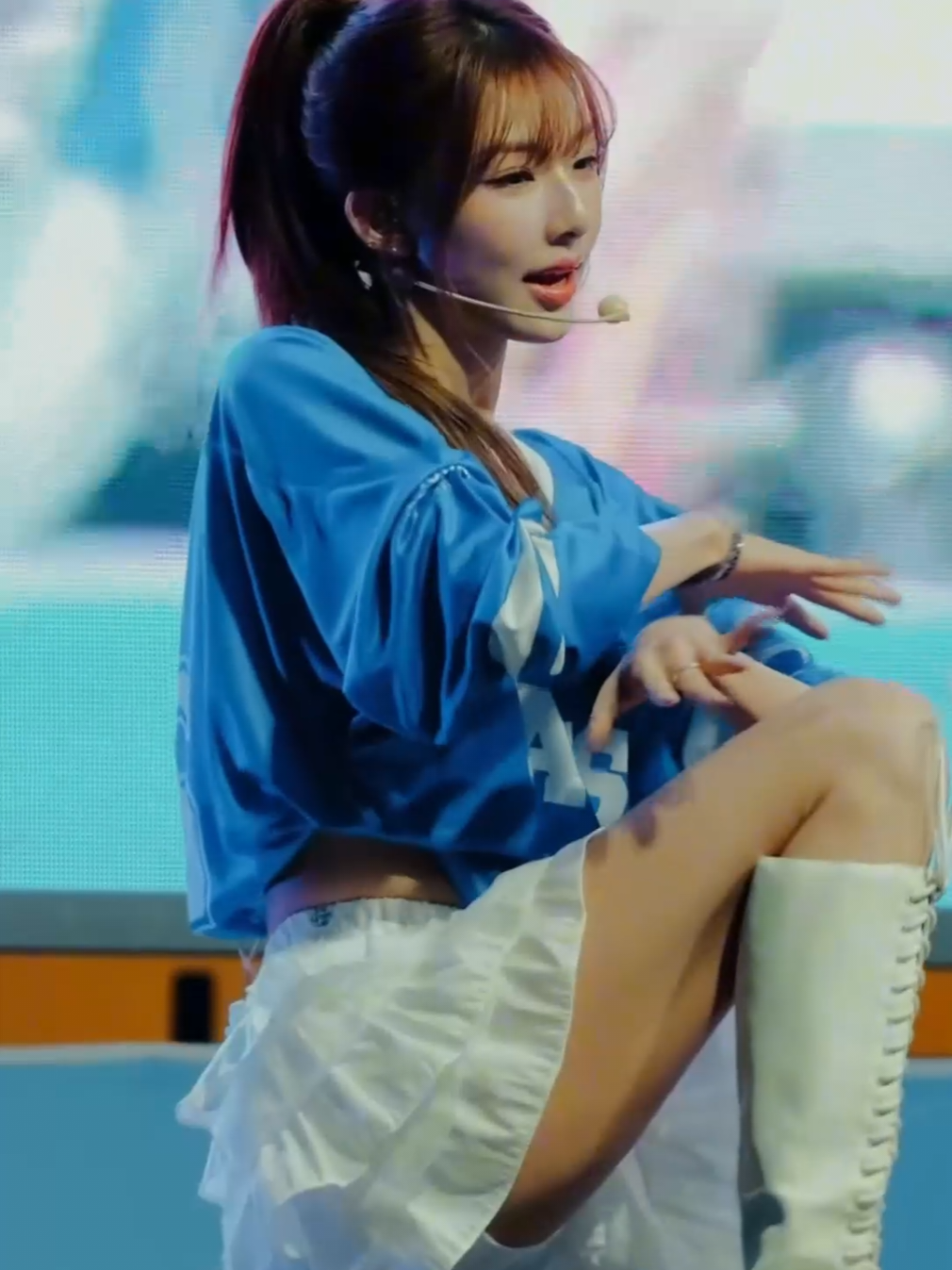 @Kira on Stage