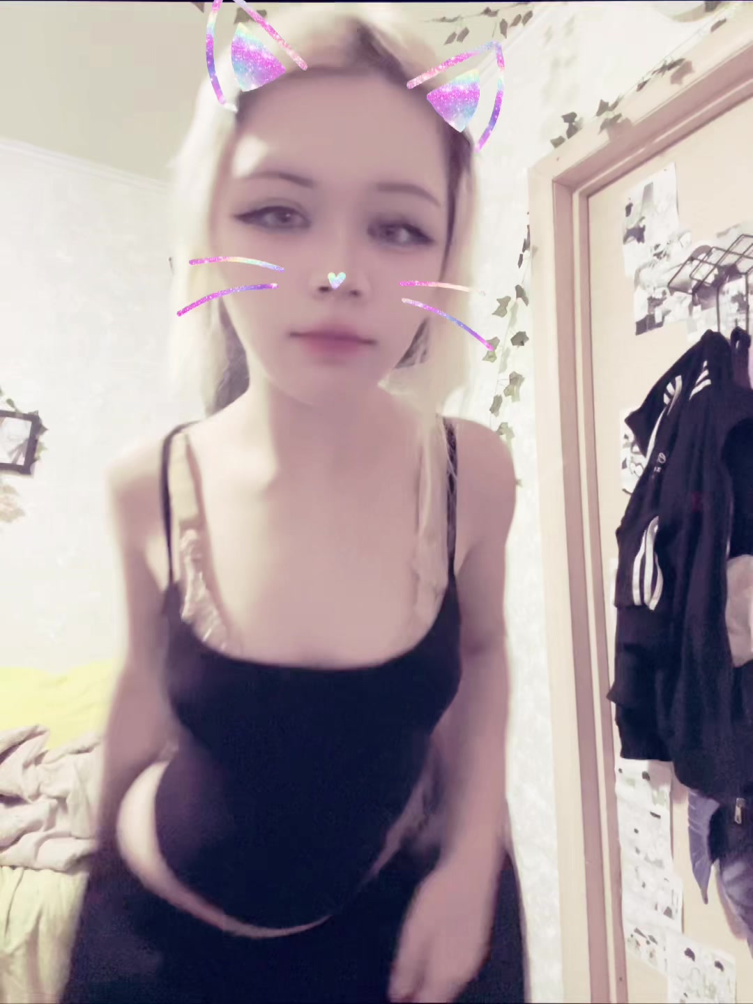 @KeeshiMoshi