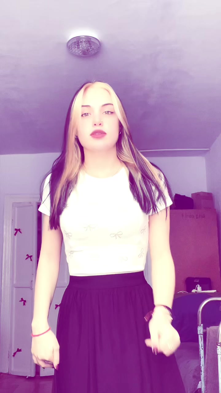 @….