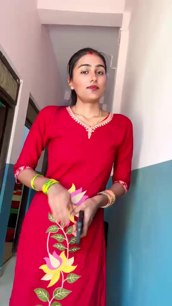 @Niru ❤️ ❤️ padam 😘
