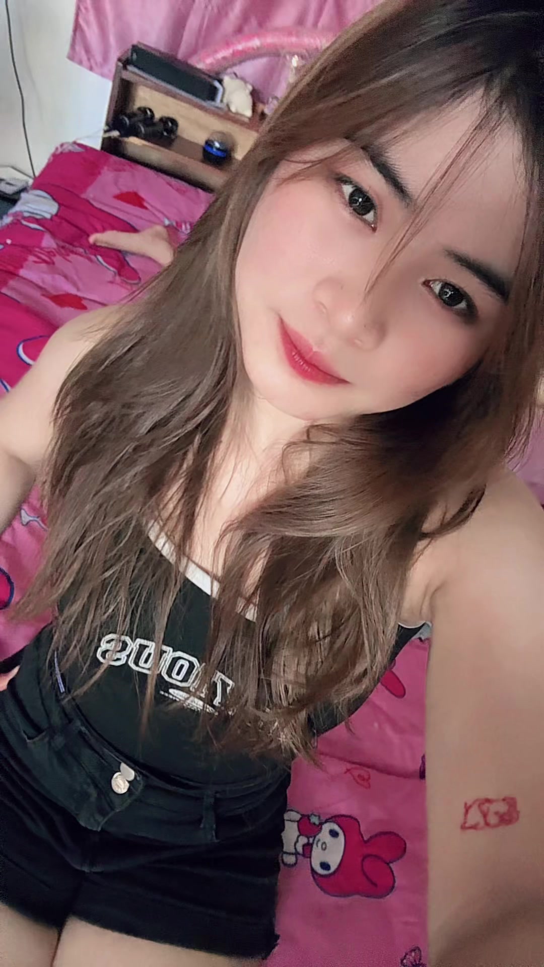 @Mwe 🖤💫