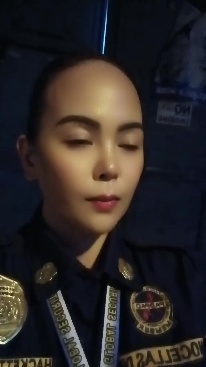 @#strongladyguard👩✈️👱♀️