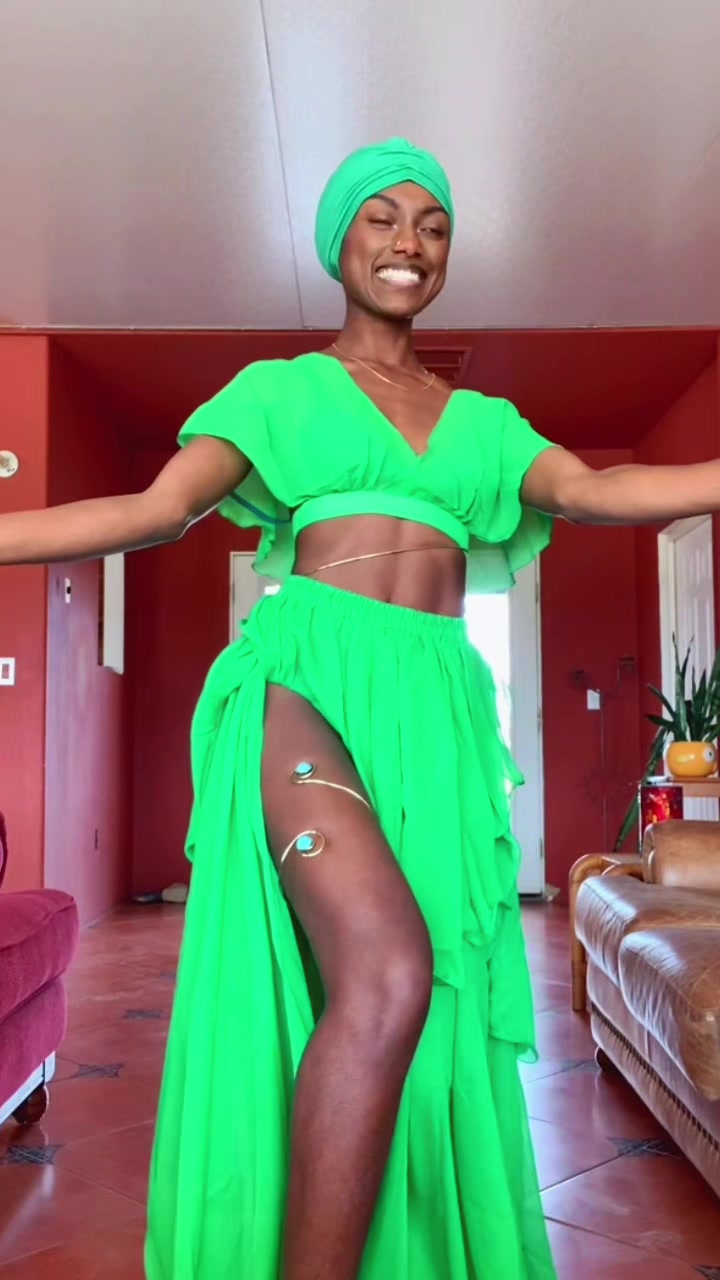@Deja 🌸