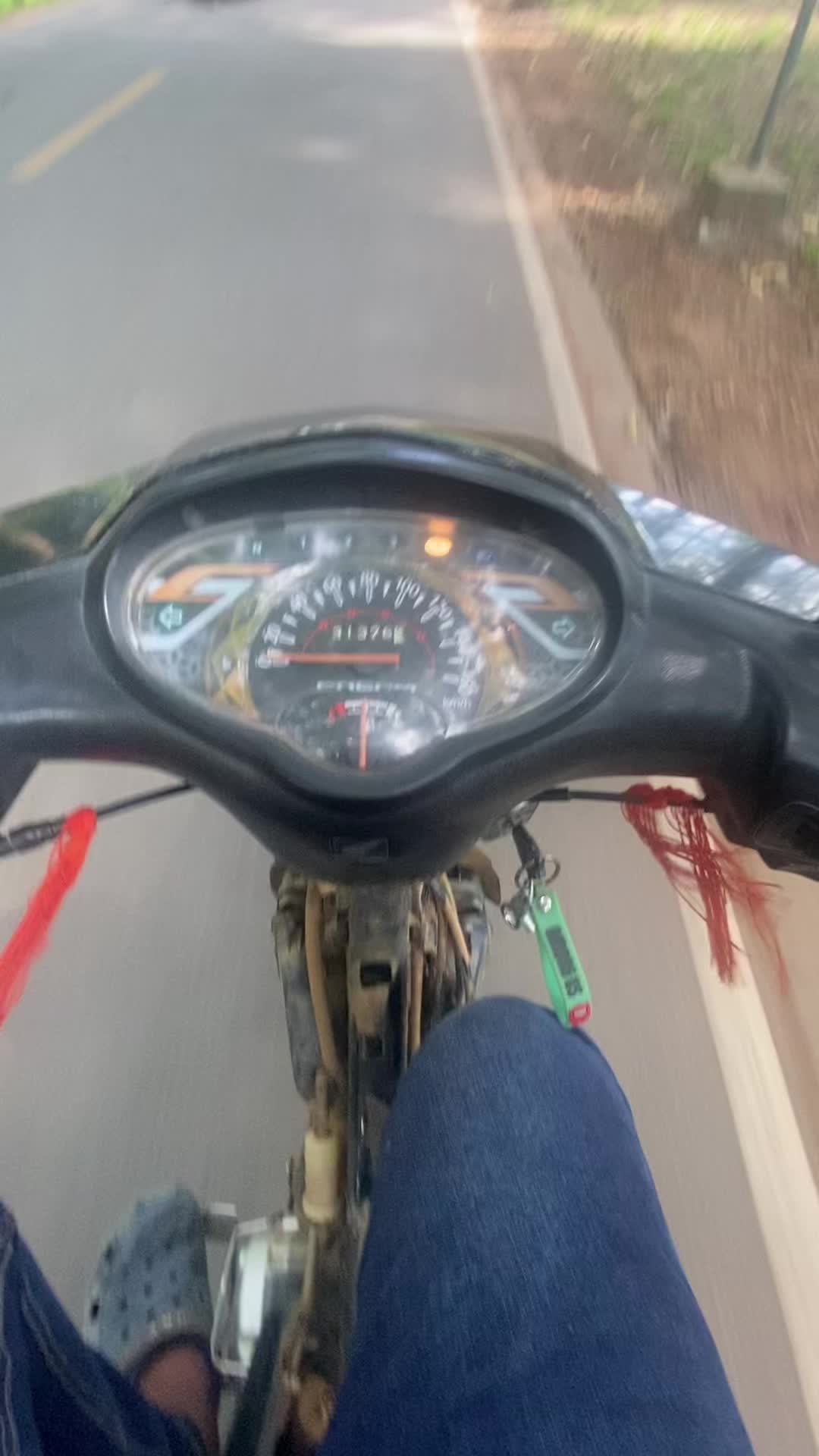 @សុឡាត់ ក្បាល់ខូច🙄