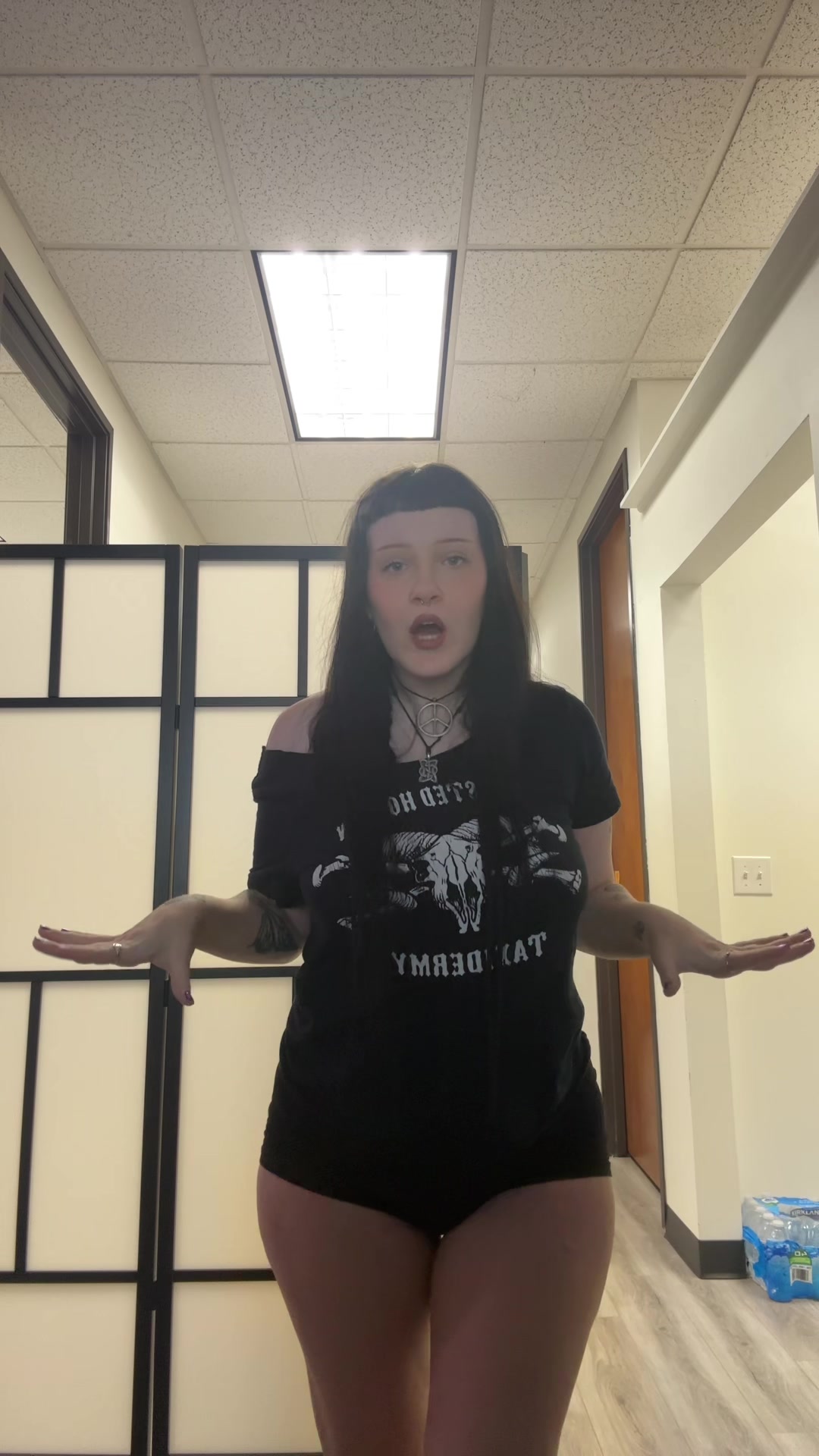 @лютик