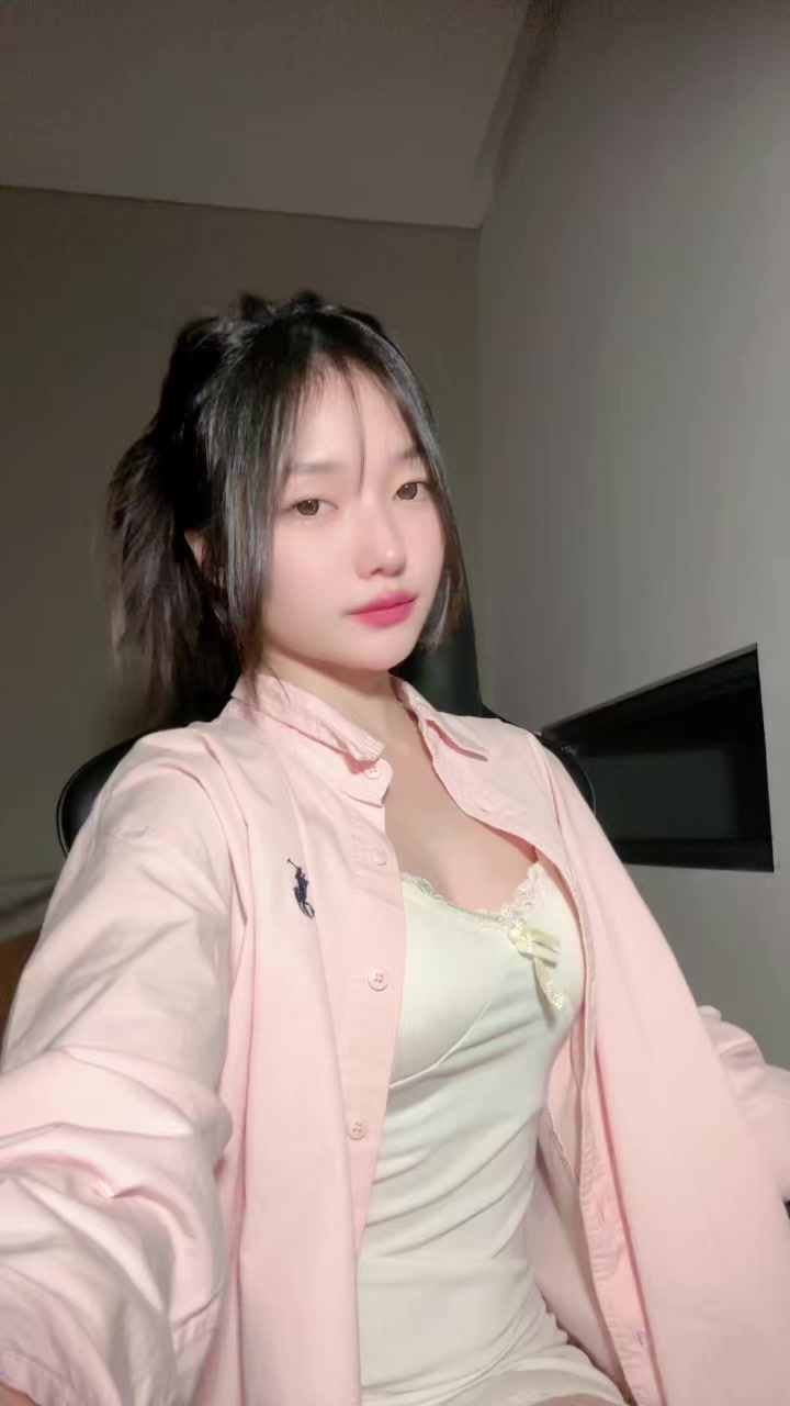 @anellecy