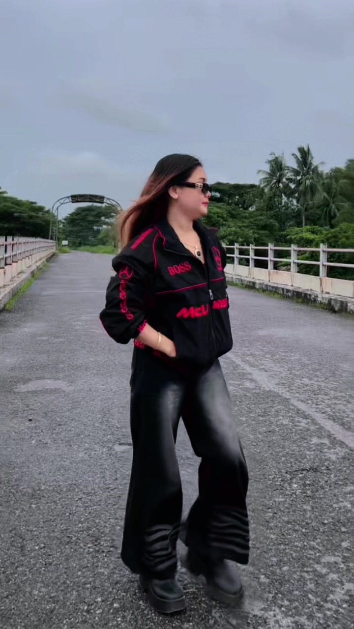 @Su Myat { ဘိုကလေးသူ😘😘😘 }