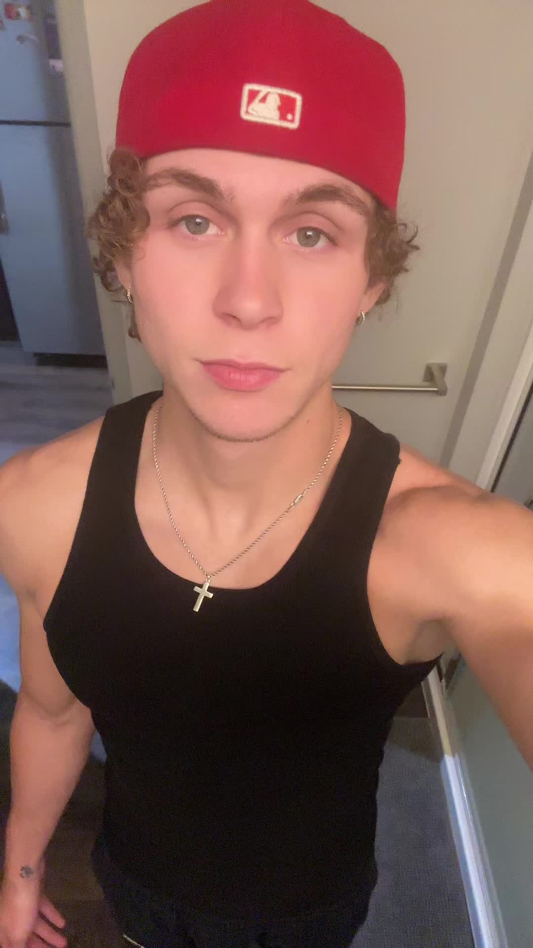 @MoonAtNight