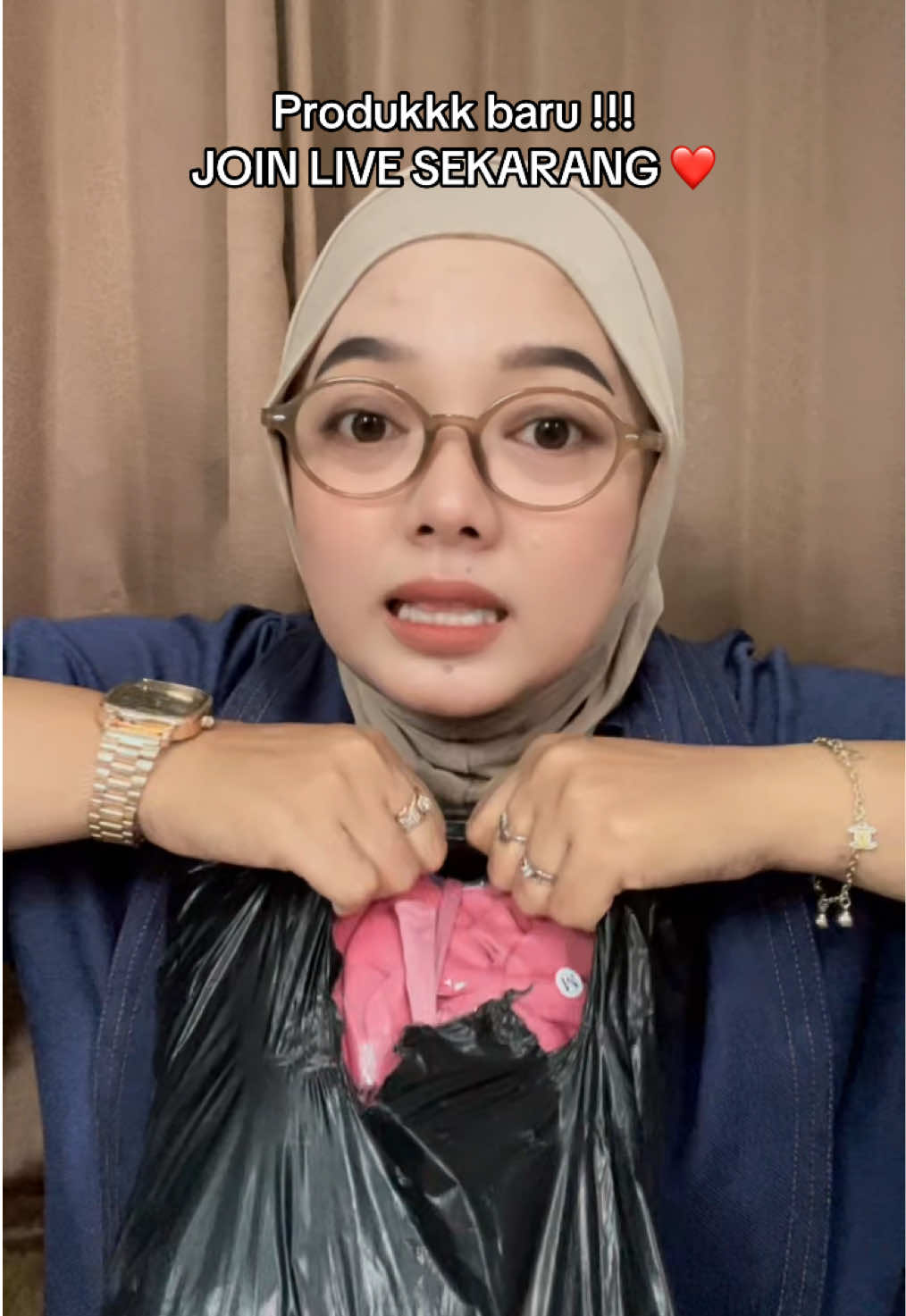 @Dewiigg