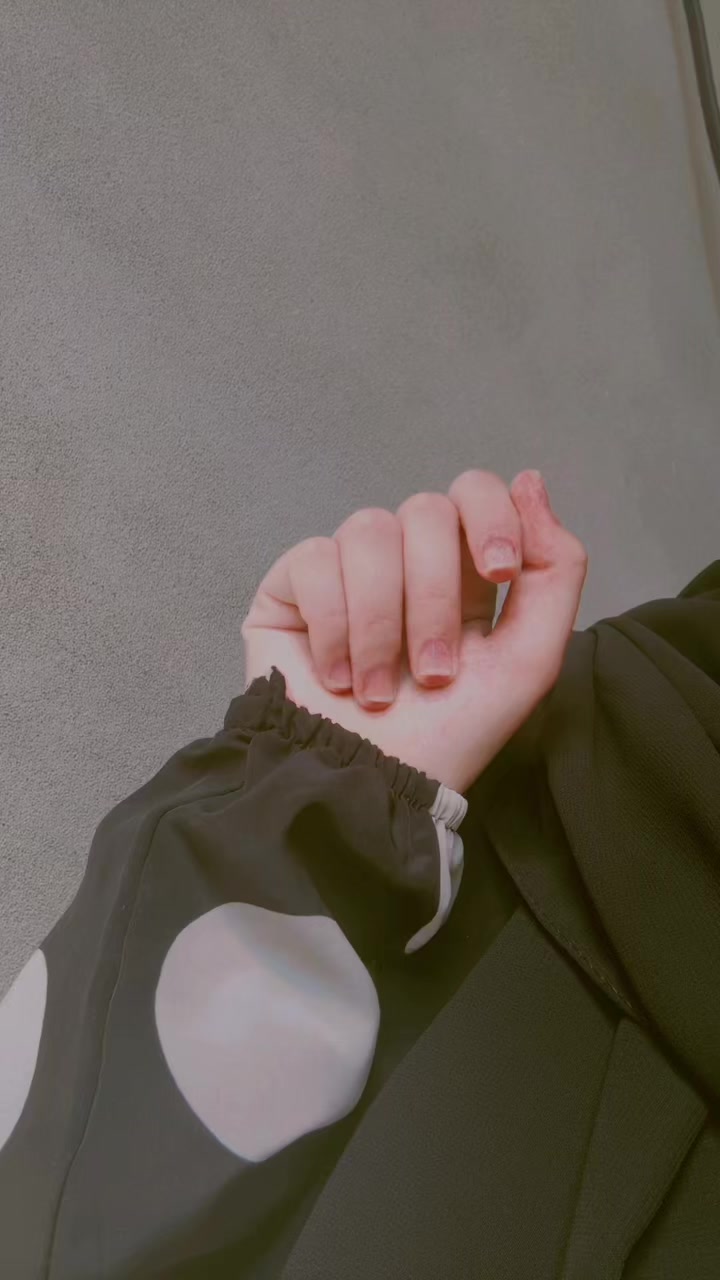 @🦋.𝑍𝑎𝑟𝑎.乛🖤