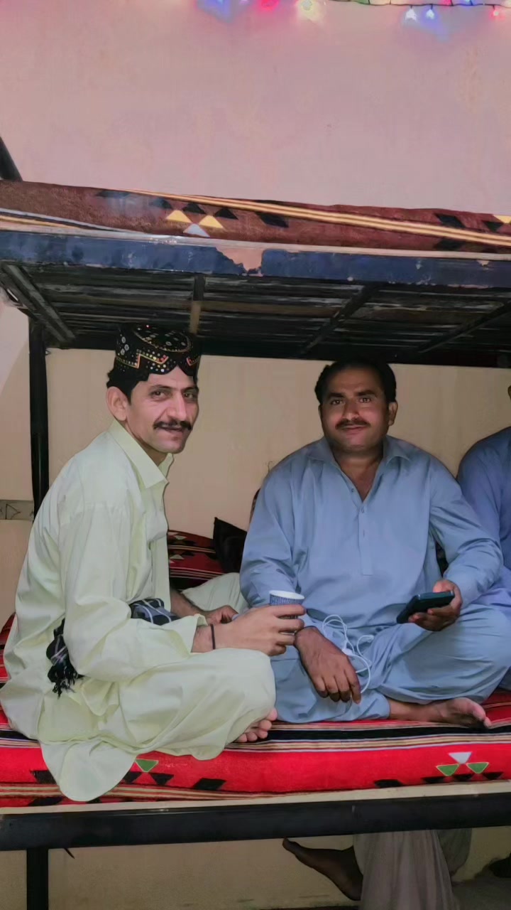@🇦🇪✈️🇵🇰کنگ بوس سرور جکرانی