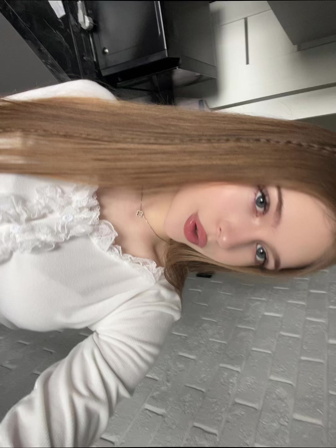 @𝒩.
