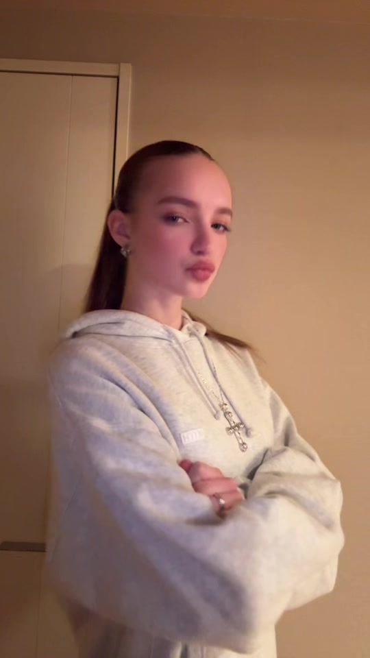 @𝓜.