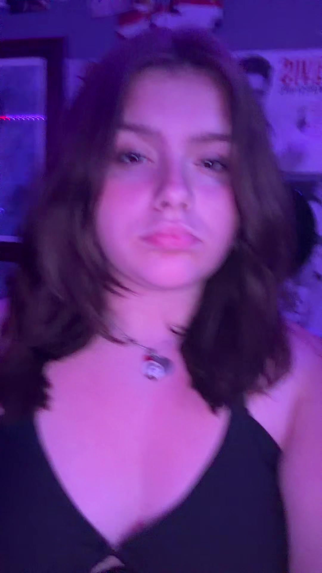 @🤫