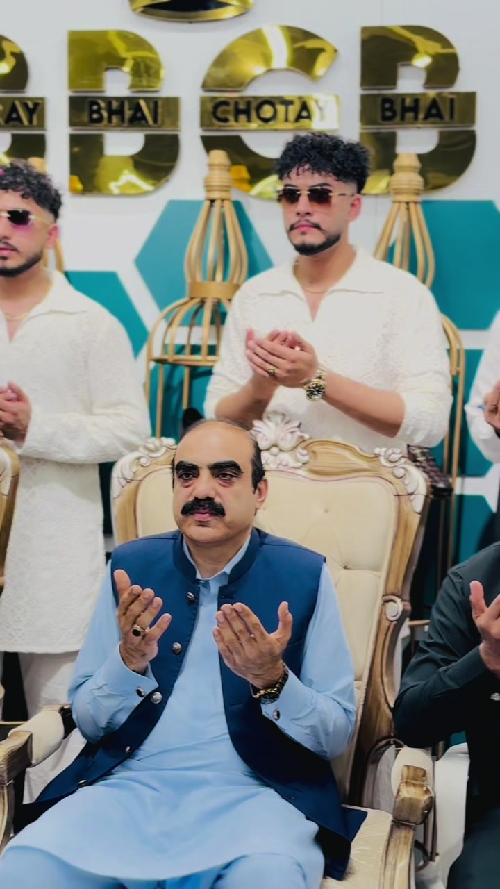 @MR SHEIKH 👑