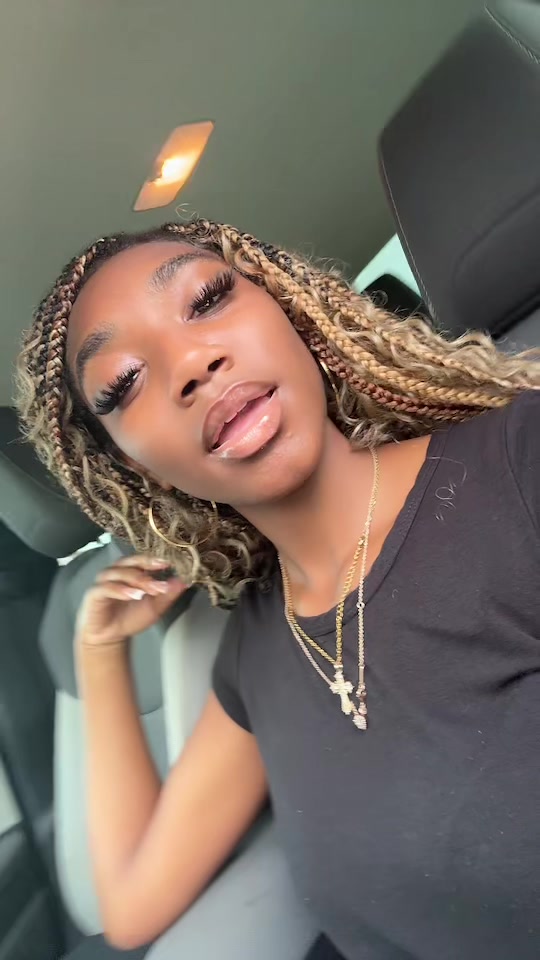 @lil_yani_17