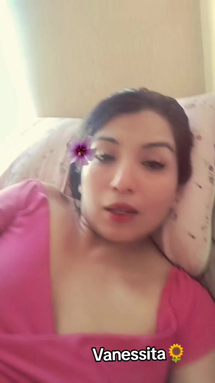 @Vanessita 🌹❤️🩵