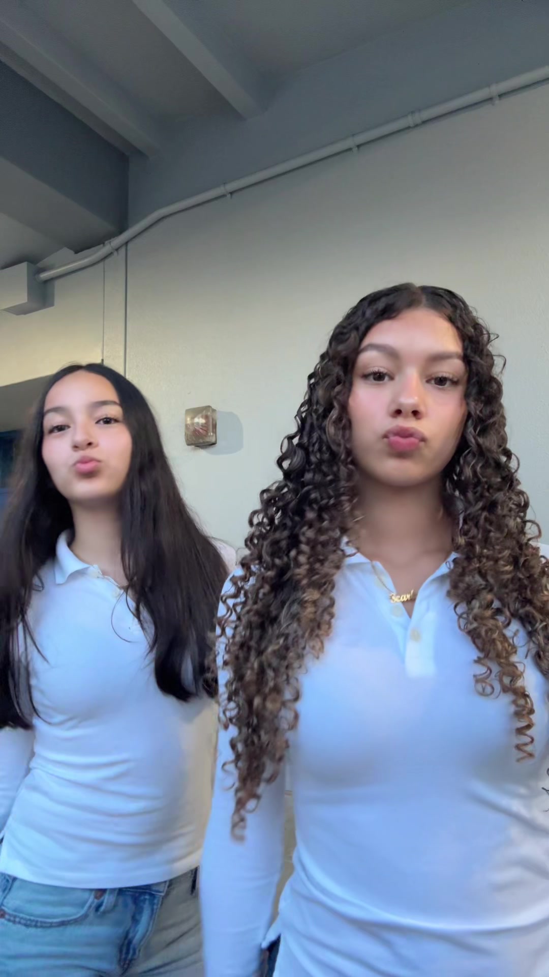 @𝐬𝐜𝐚𝐫𝐥𝐞𝐭𝐭