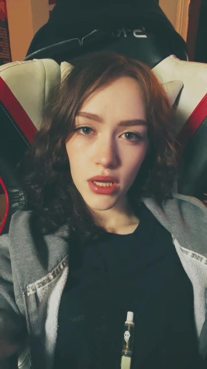 @elleb0dhi