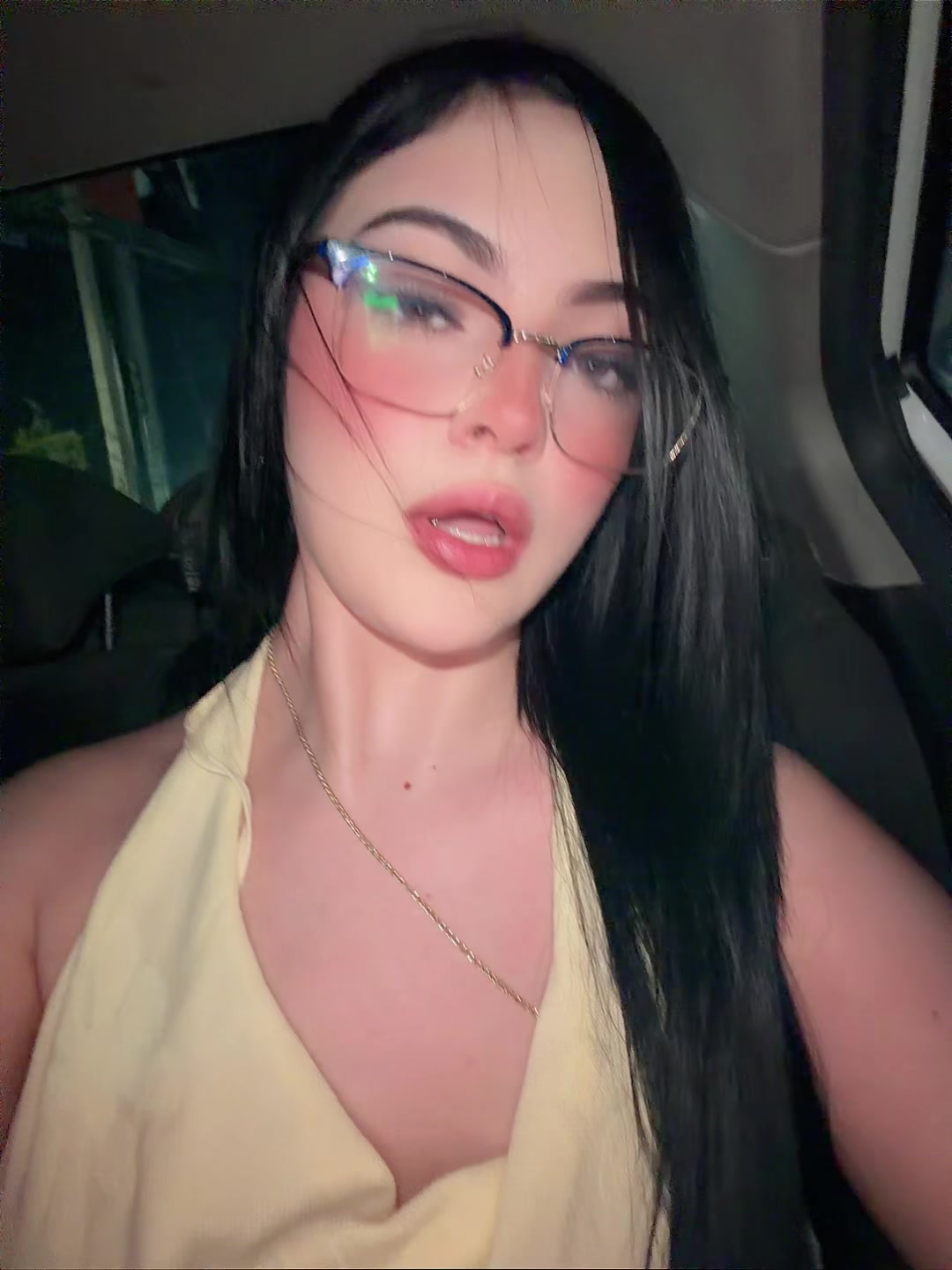 @Valery González