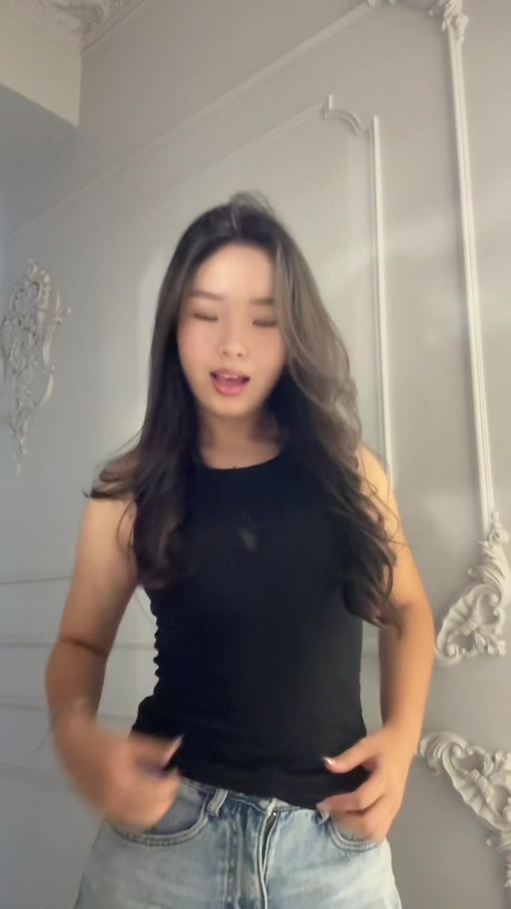 @adelinkoyy