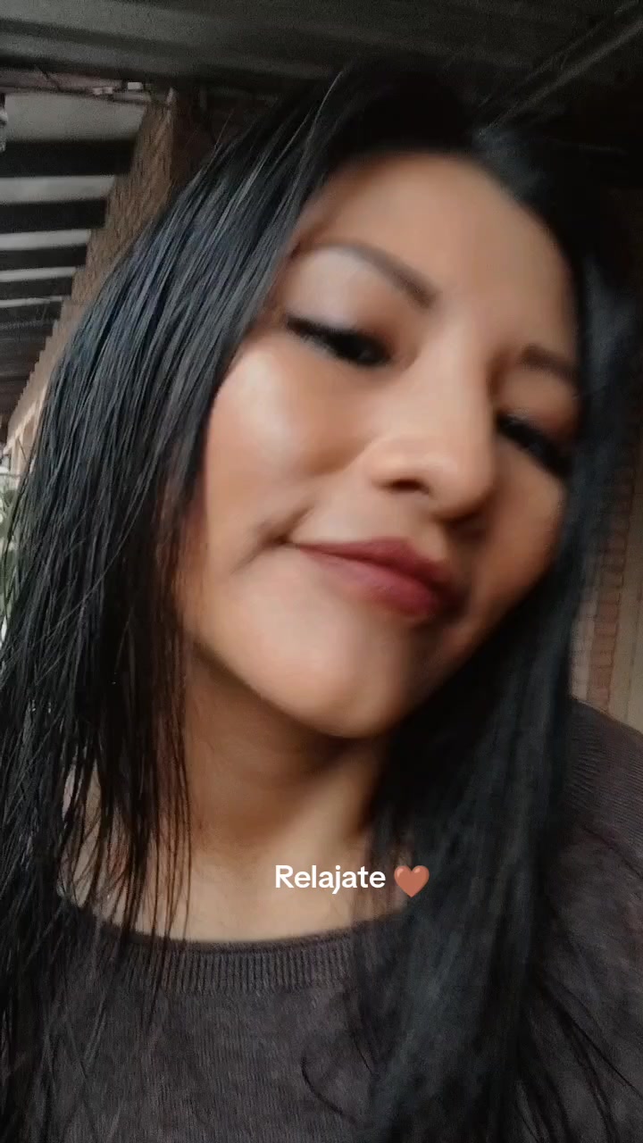 @🌸🍭 Julia Flores 🍮❤️