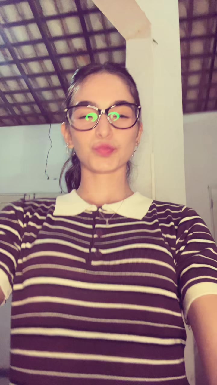 @Maria🇻🇦