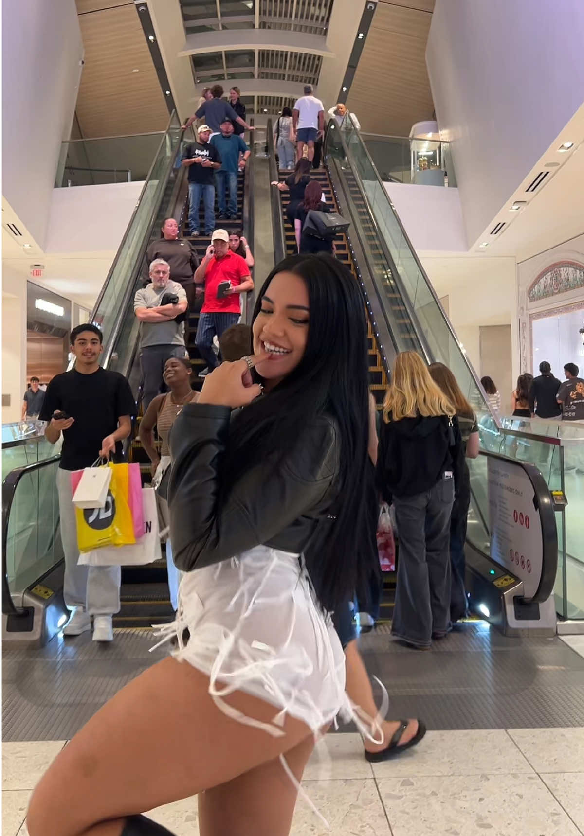 @✶ Drea Carolina ✶